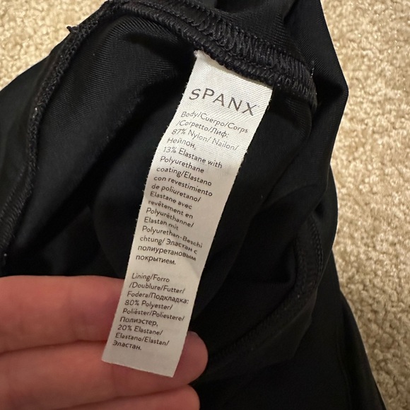 Spanx SPANXshape™ Faux Leather Leggings Black Size M - Picture 12 of 14